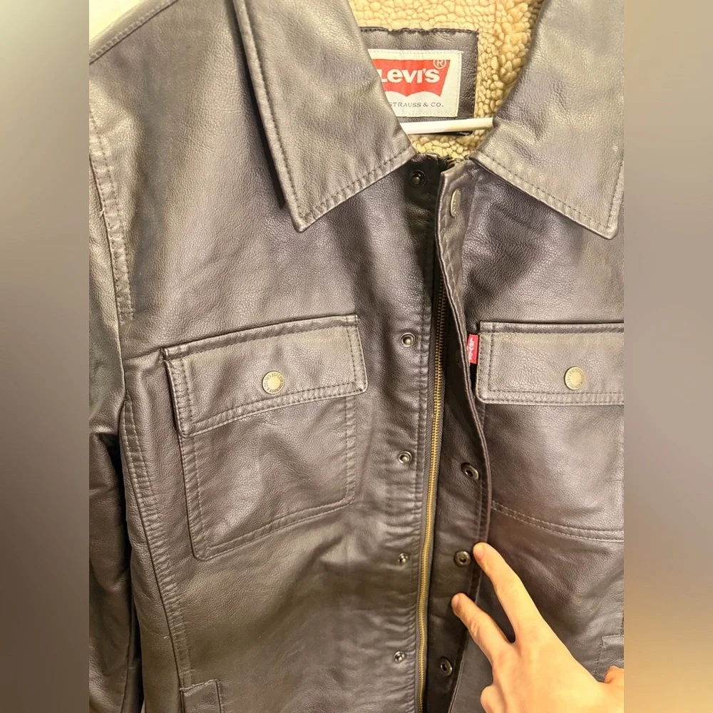 Mens Levi’s Faux Leather Fleece Lined Trucker Jacket NWT